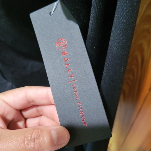 Women's Black Sports Fleese - Picture 5 of 12